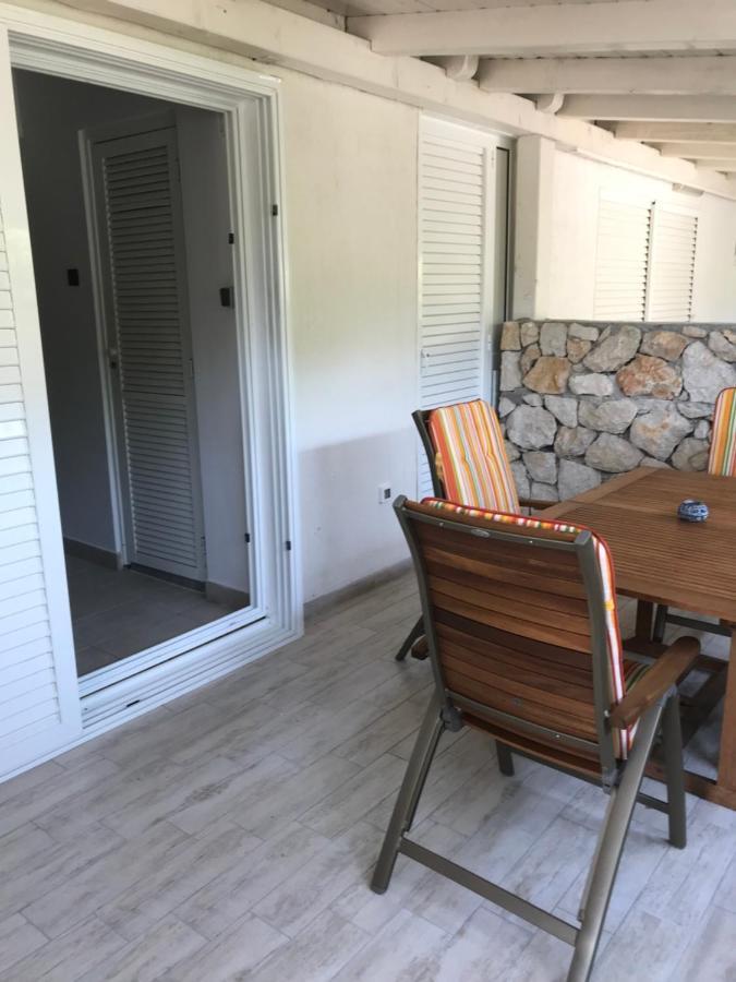 Studio Apartments Lace Novalja Exterior photo